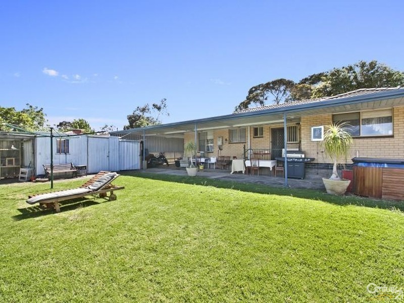 23 Capeview Crescent, Hackham SA 5163