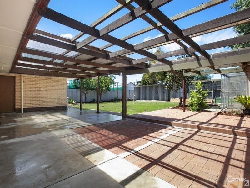 10 Braemar Avenue, Morphett Vale SA 5162