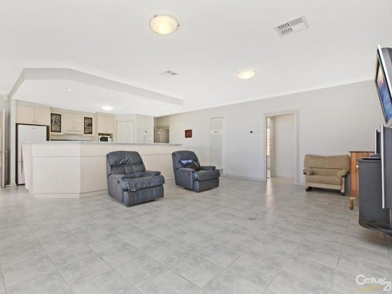 128 Windebanks Road, Happy Valley SA 5159