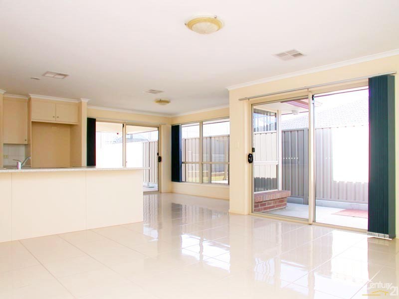 26 Cairns Way, Seaford Rise SA 5169