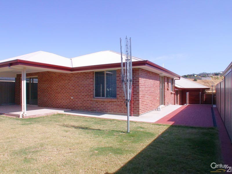 26 Cairns Way, Seaford Rise SA 5169