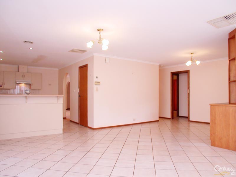 27 Zabica Avenue, Woodcroft SA 5162