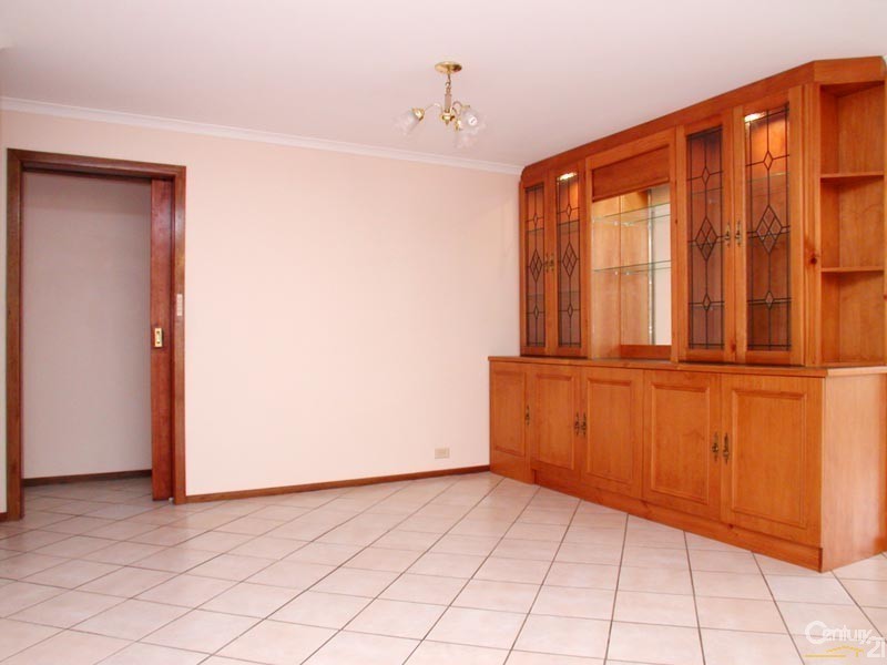 27 Zabica Avenue, Woodcroft SA 5162