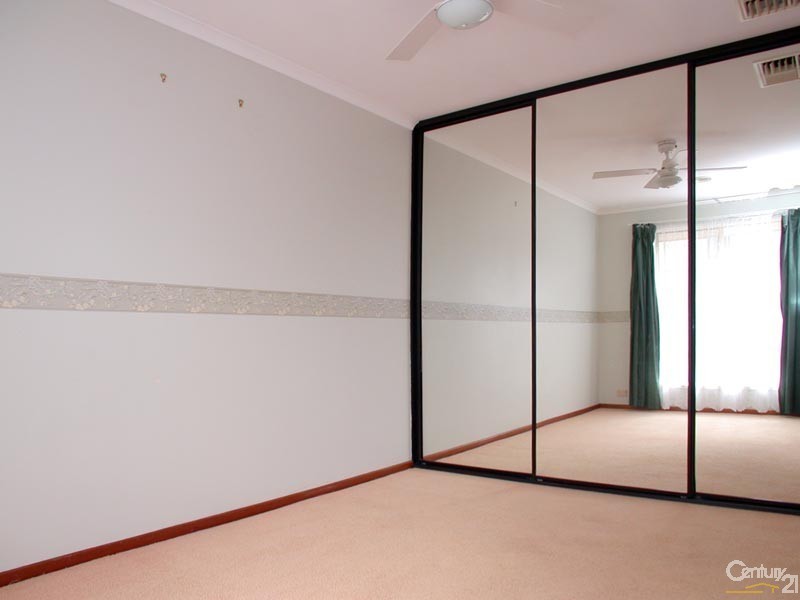 27 Zabica Avenue, Woodcroft SA 5162