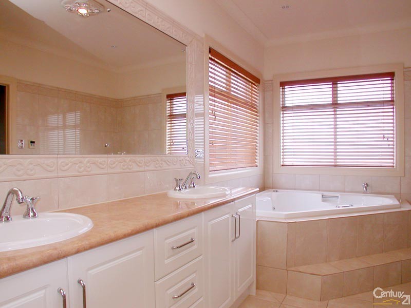 5 Ashcroft Court, Hallett Cove SA 5158