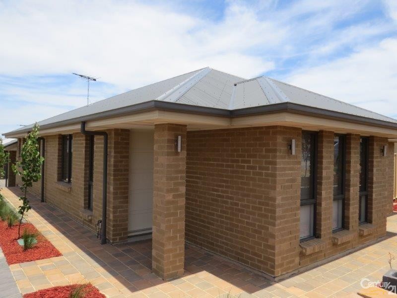 4/18 League Street, Seaford Meadows SA 5169