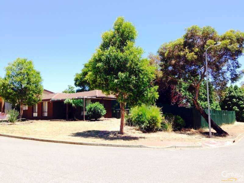 1 Tanderra Court, Morphett Vale SA 5162