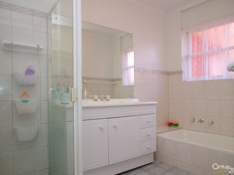 7 Surrey Court, Flagstaff Hill SA 5159