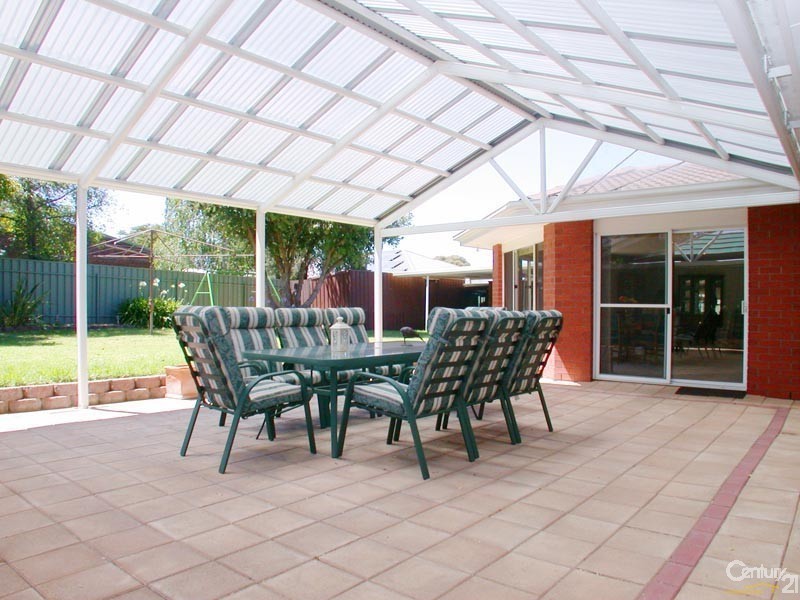 7 Surrey Court, Flagstaff Hill SA 5159