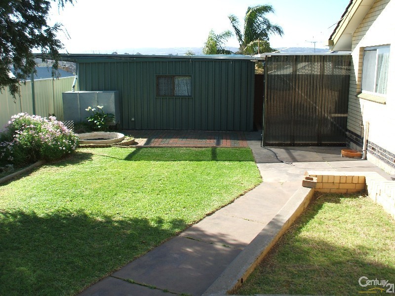 5 Ridge Court, Morphett Vale SA 5162