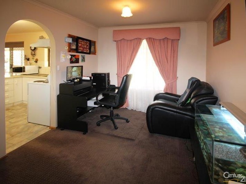 10 McCartney Street, Morphett Vale SA 5162
