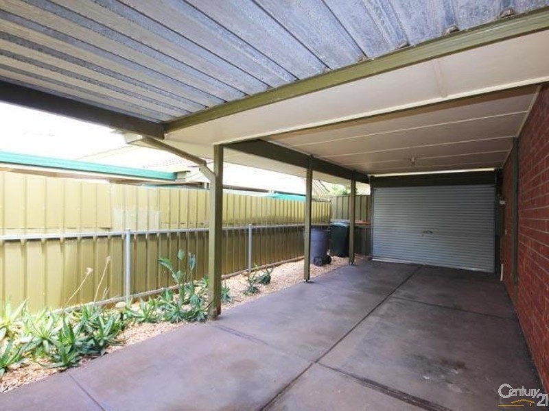 10 McCartney Street, Morphett Vale SA 5162