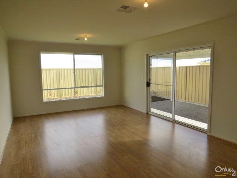 21 Orleans Avenue, Seaford Meadows SA 5169