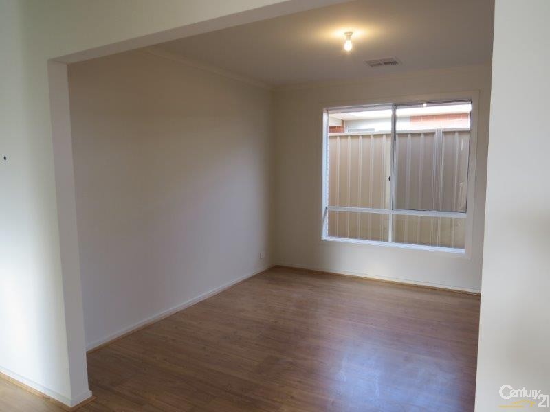 21 Orleans Avenue, Seaford Meadows SA 5169