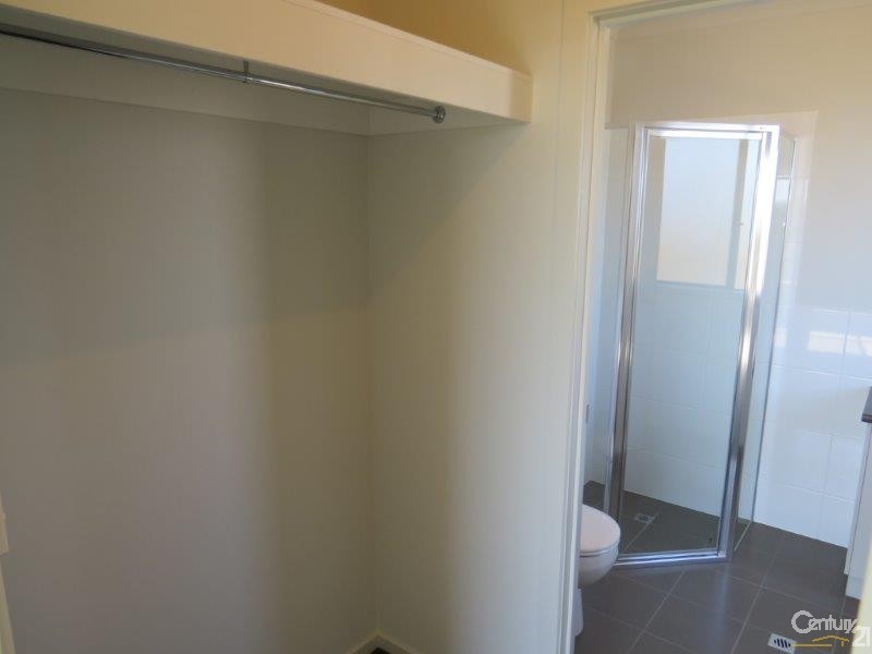 28 Manordale Court, Seaford Meadows SA 5169