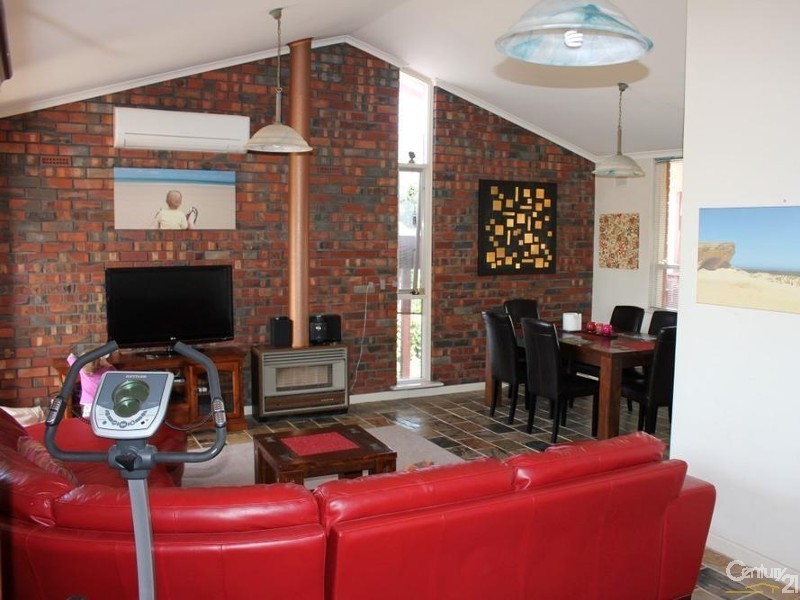 11 Hooper Place, Christies Beach SA 5165