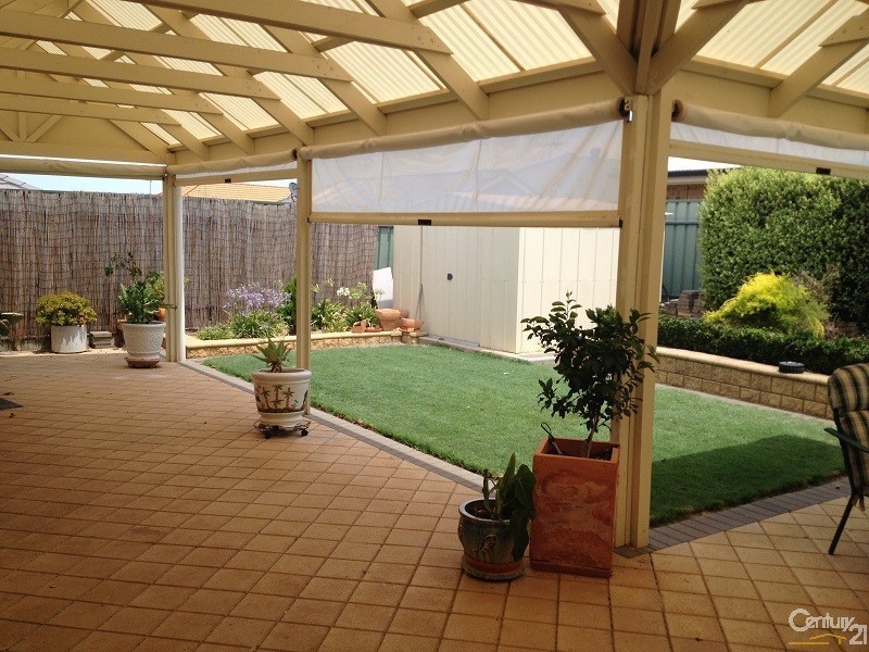 4 Nevarc Mews, Hallett Cove SA 5158