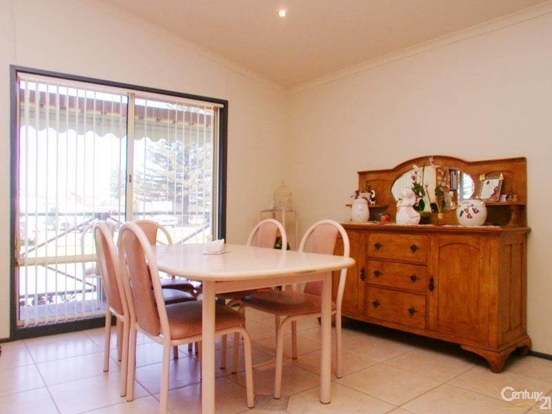 10-44 Nashwauk Crescent, Moana SA 5169