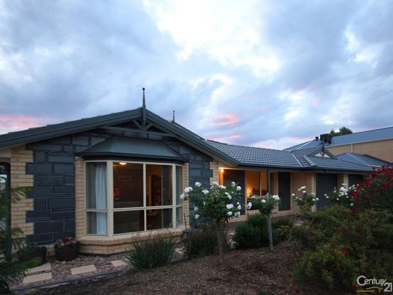26 Ambrosini Court, Woodcroft SA 5162
