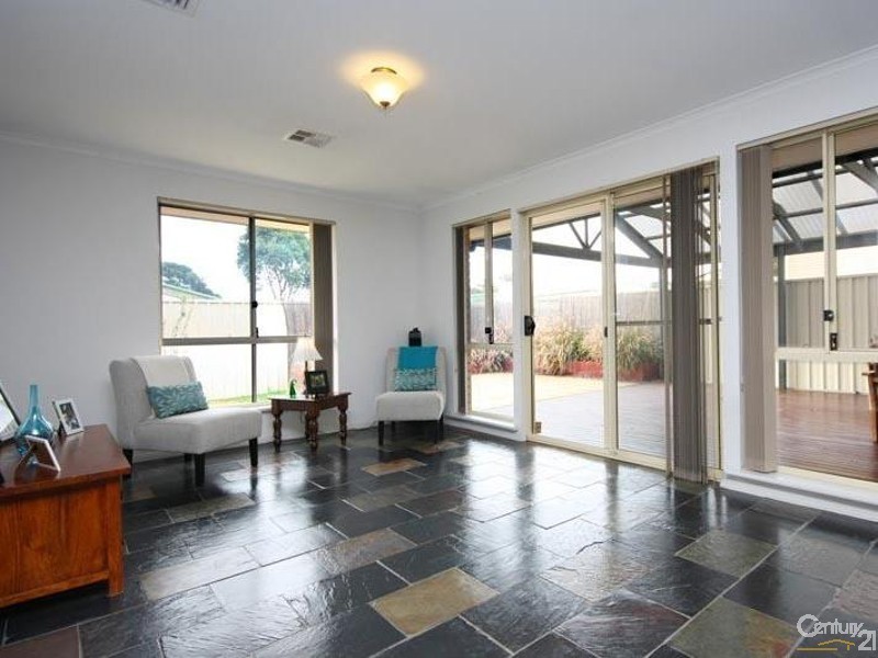 26 Ambrosini Court, Woodcroft SA 5162