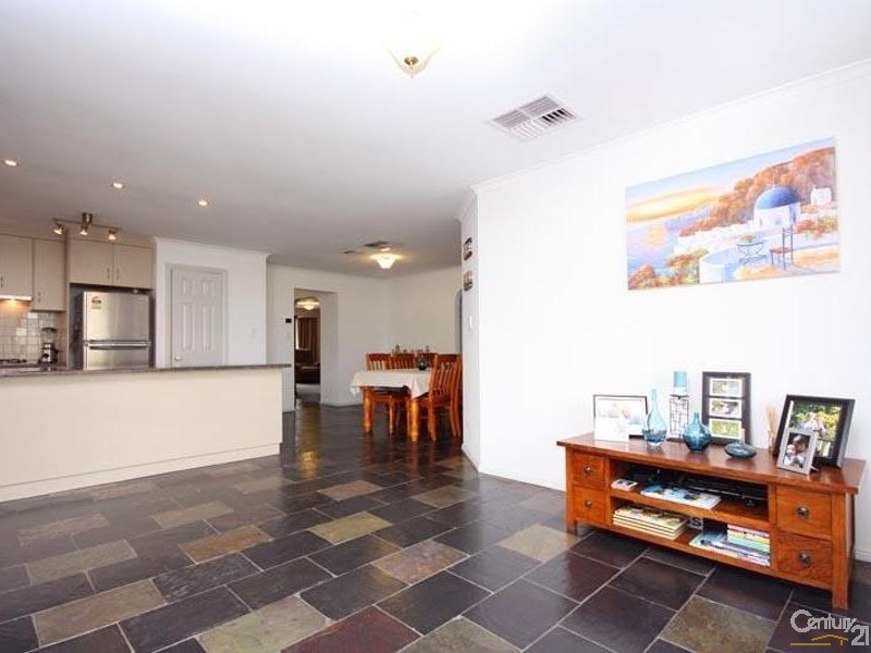 26 Ambrosini Court, Woodcroft SA 5162