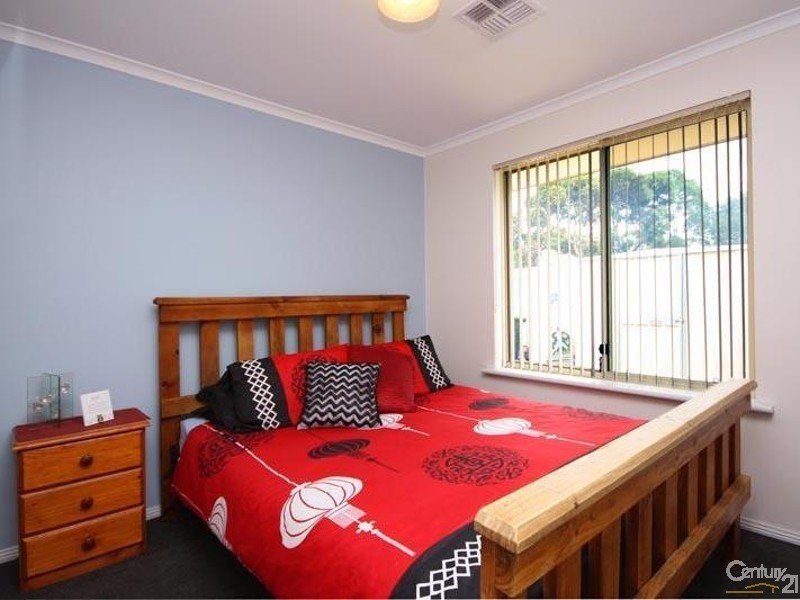 26 Ambrosini Court, Woodcroft SA 5162