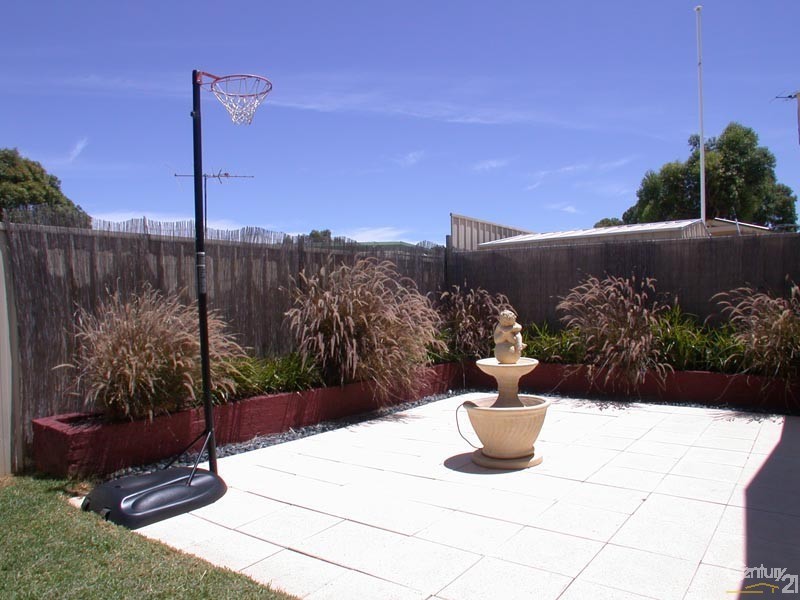 26 Ambrosini Court, Woodcroft SA 5162