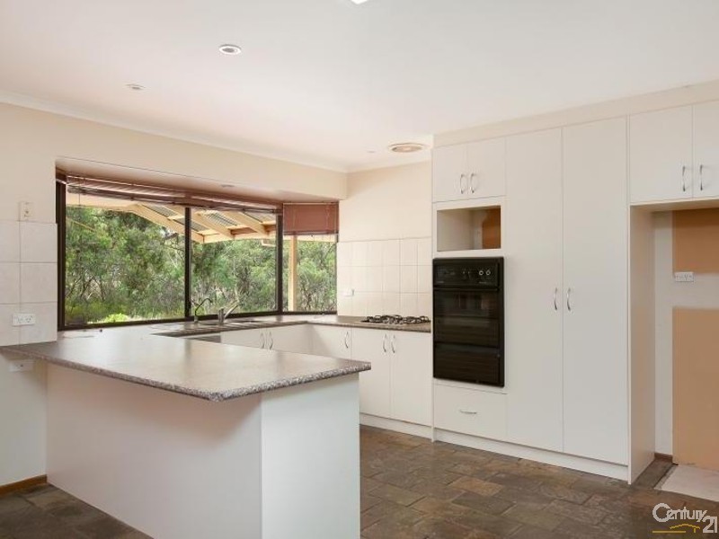 7 Caspian Court, Woodcroft SA 5162