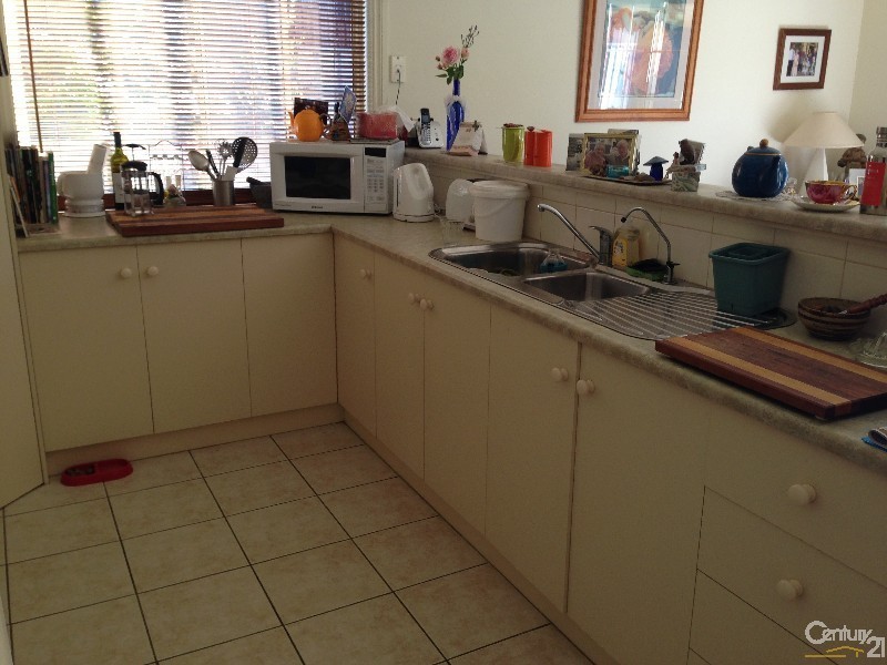 10 Tandana Court, Happy Valley SA 5159