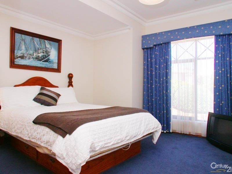 4 Partalunga Circuit, Woodcroft SA 5162