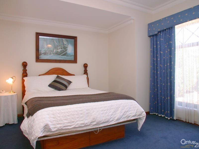 4 Partalunga Circuit, Woodcroft SA 5162