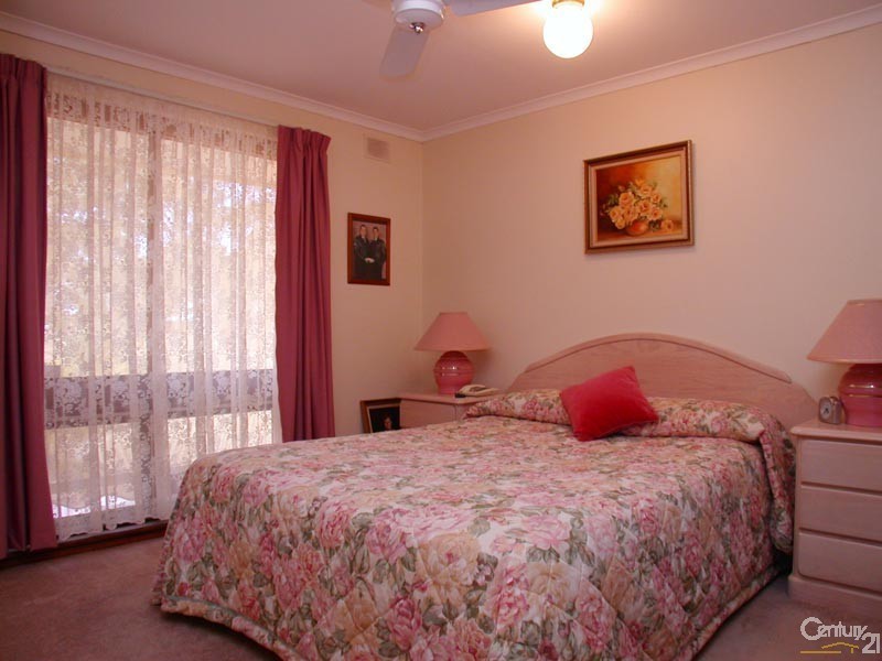 24 Duval Drive, Morphett Vale SA 5162