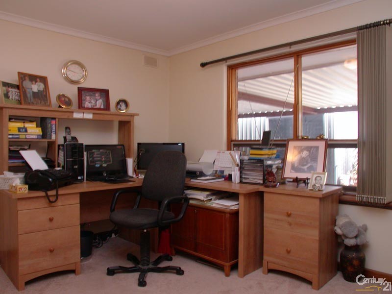 24 Duval Drive, Morphett Vale SA 5162