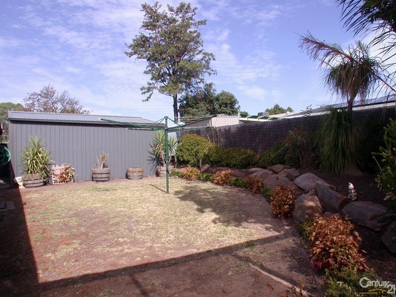 24 Duval Drive, Morphett Vale SA 5162