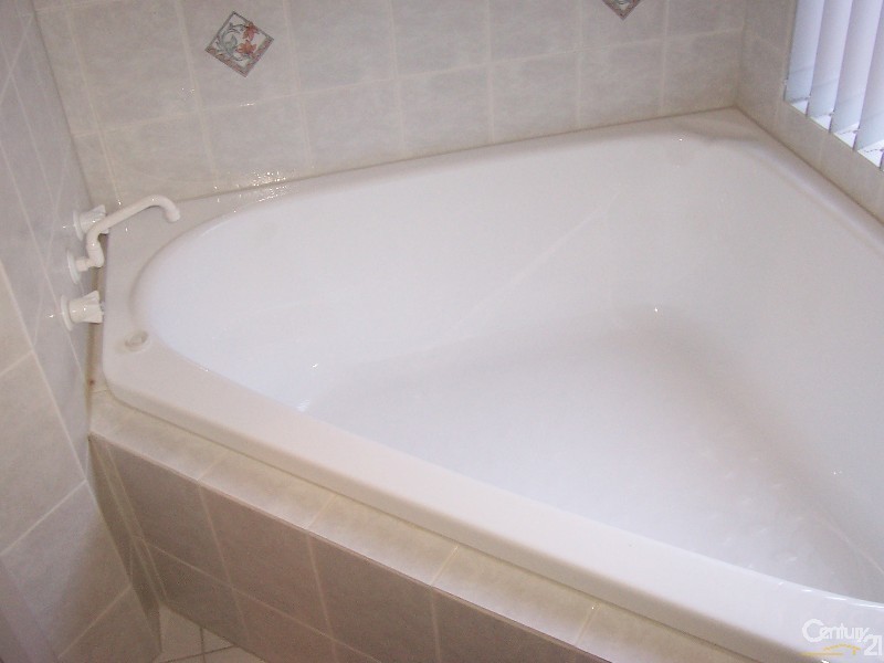 1 Campus Drive, Aberfoyle Park SA 5159