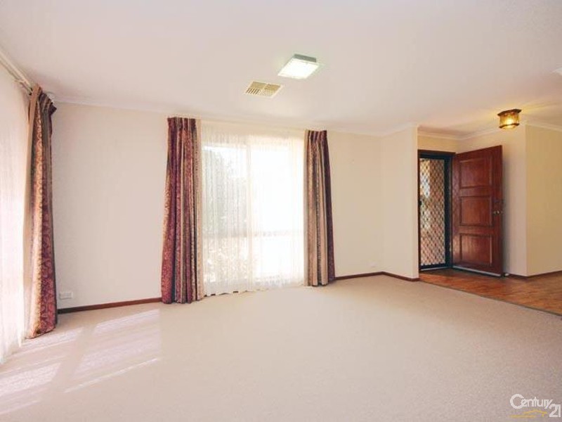 9 Elanora Avenue, Morphett Vale SA 5162