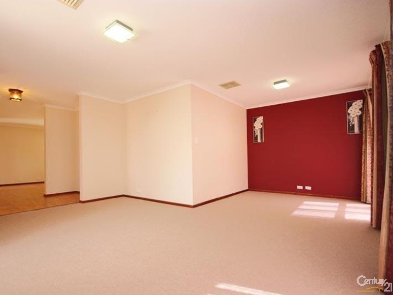 9 Elanora Avenue, Morphett Vale SA 5162