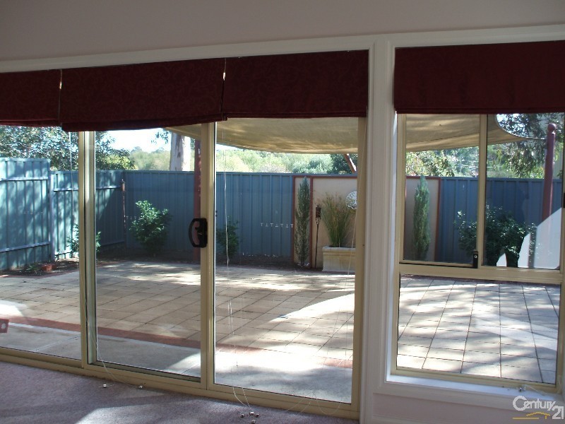 14 Tandana Court, Happy Valley SA 5159