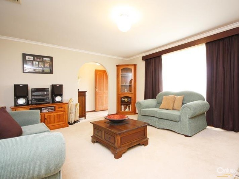 33 Marrington Circuit, Morphett Vale SA 5162