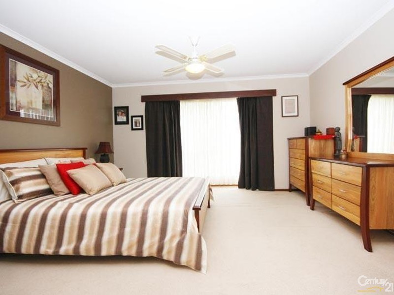 33 Marrington Circuit, Morphett Vale SA 5162