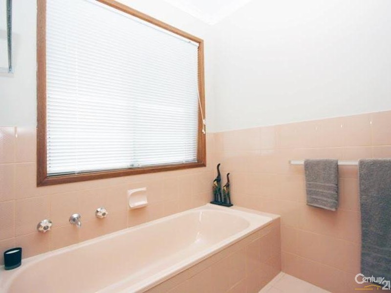 33 Marrington Circuit, Morphett Vale SA 5162