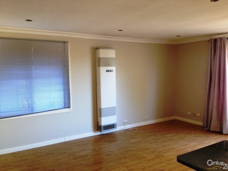 24 Barnabas Crescent, Christie Downs SA 5164