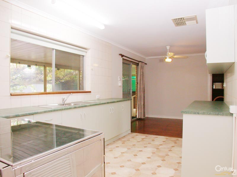 9 Briscoe Street, Port Noarlunga SA 5167