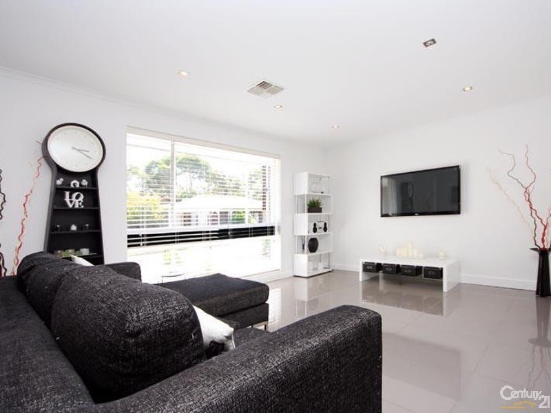 29 Abiona Street, Flagstaff Hill SA 5159