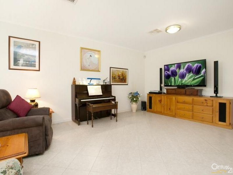 7 Torquay Drive, Seaford Rise SA 5169