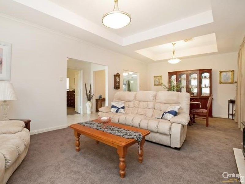 7 Torquay Drive, Seaford Rise SA 5169