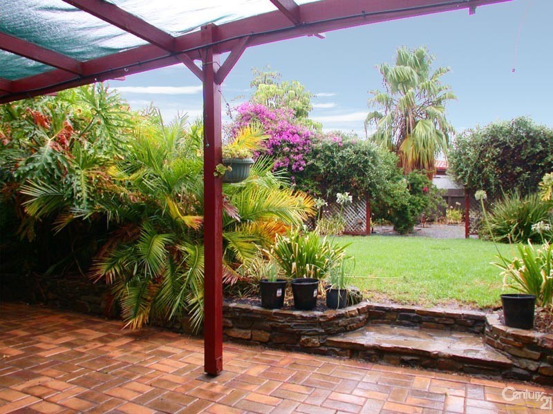 4 Burke Street, Hackham SA 5163