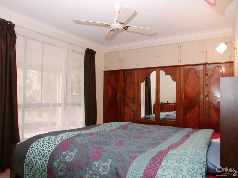 4 Burke Street, Hackham SA 5163