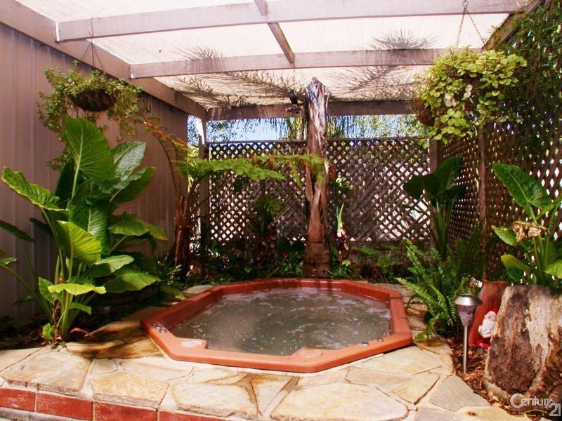 2 Manx Street, Happy Valley SA 5159