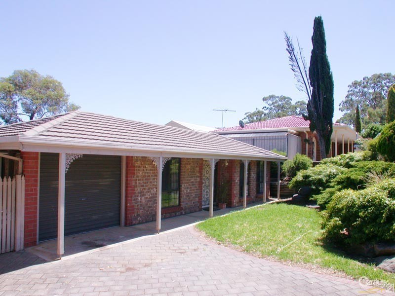 2 Manx Street, Happy Valley SA 5159